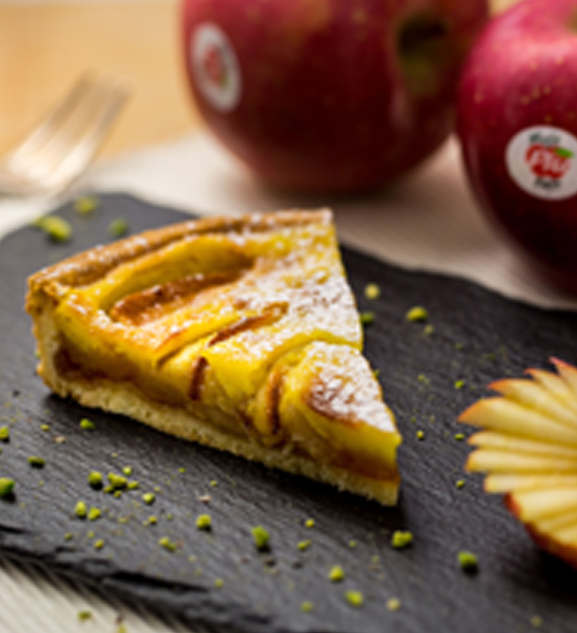 Foto di una fetta di torta di mele